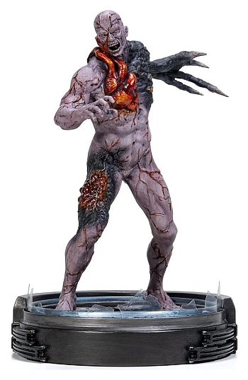 Resident Evil Statue Tyrant - MangaShop.ro