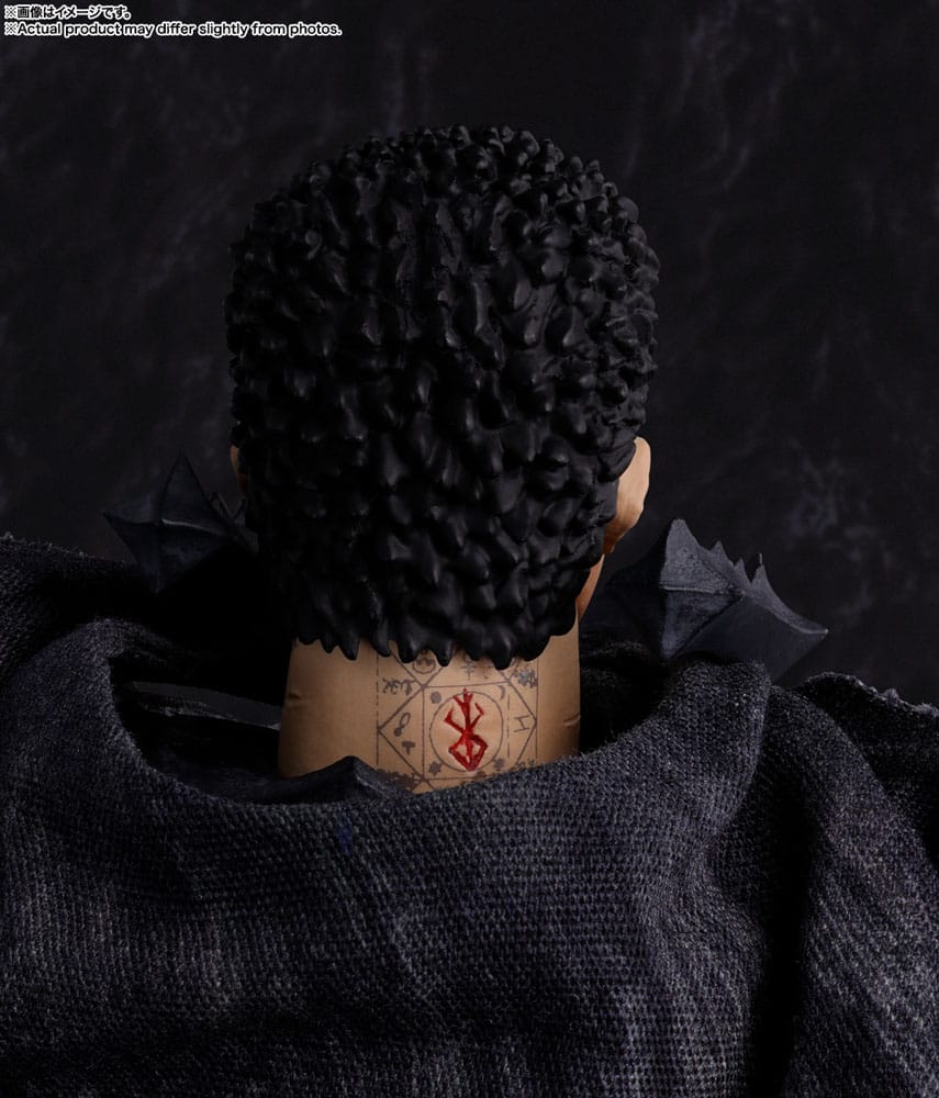 Berserk S.H. Figuarts Action Figure Guts (Berserker Armor) 16 cm - MangaShop.ro