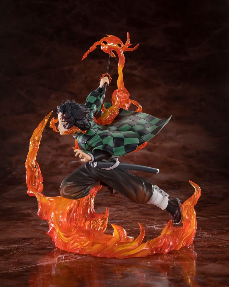 Demon Slayer: Kimetsu no Yaiba FiguartsZERO PVC Statue Kamado Tanjiro (Kyojuro Rengoku's Sword Guard Ver.) 19 cm - MangaShop.ro