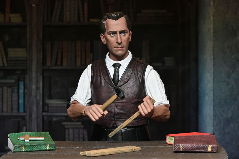 Horror of Dracula 1958 Hammer Films Ultimate Action Figure Van Helsing 18 cm - MangaShop.ro