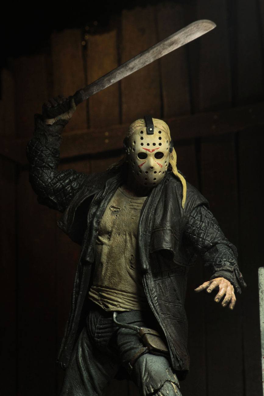 Friday the 13th 2009 Action Figure Ultimate Jason 18 cm - MangaShop.ro