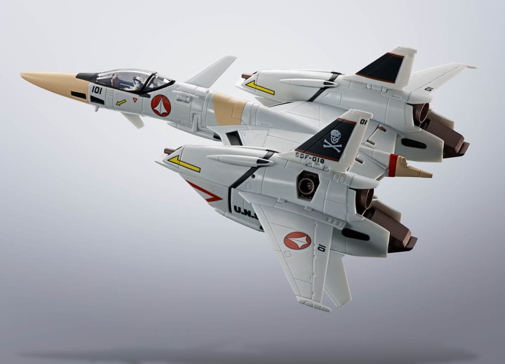 Macross The Super Dimension Fortress Hi-Metal R Action Figure VF-4 Lightning III -Flash Back 2012- 15 cm - MangaShop.ro