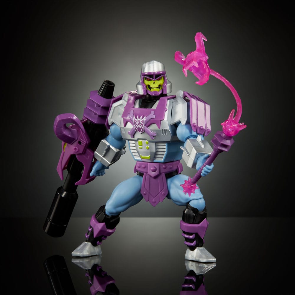 Masters of the Universe x Transformers Action Figure Megatron Armor Skeletor heo European Exclusive 14 cm - MangaShop.ro