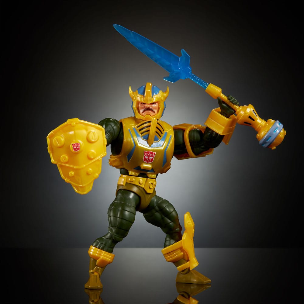 Masters of the Universe x Transformers Action Figure Bumblebee Armor Man-At-Arms heo European Exclusive 14 cm - MangaShop.ro