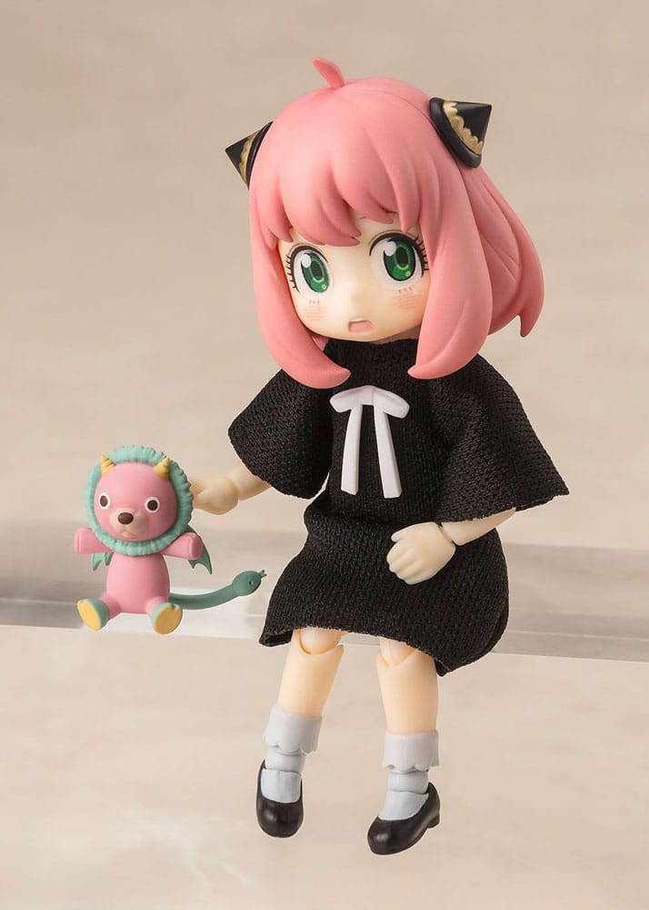 Spy x Family S.H. Figuarts Action Figure Anya Forger Casual Attire Ver. 8 cm - MangaShop.ro