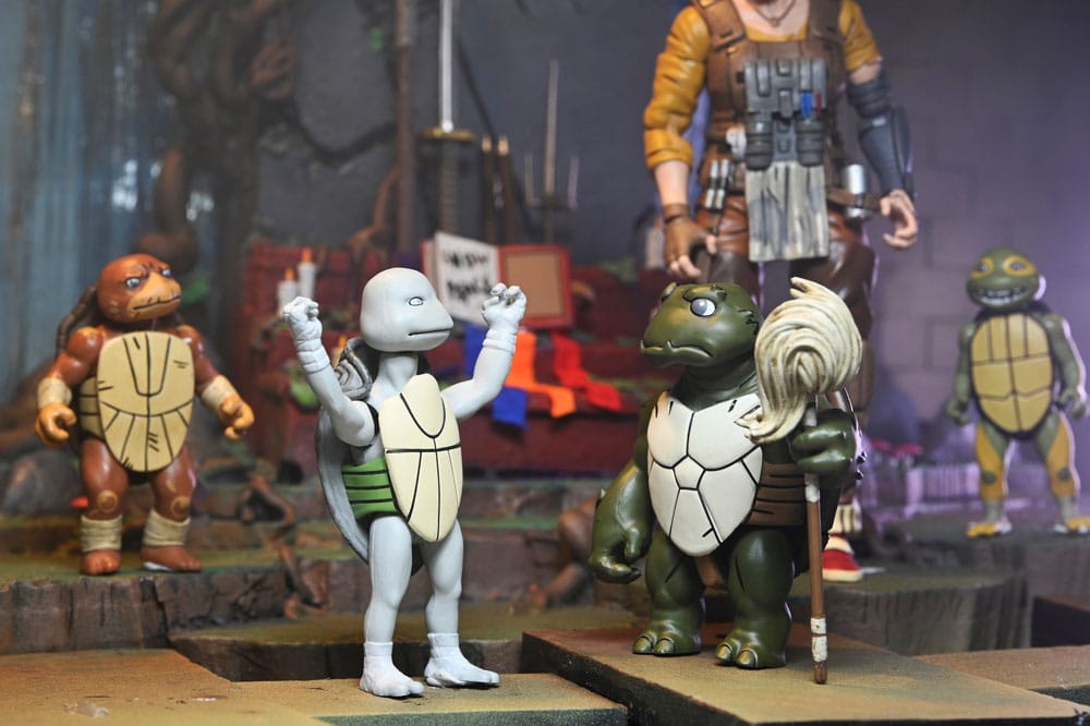 Teenage Mutant Ninja Turtles: The Last Ronin Action Figure Ultimate Casey Marie with Baby Odyn & Uno 17 cm - MangaShop.ro