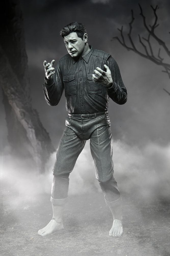 Universal Monsters Action Figure Ultimate The Wolf Man (Black & White) 18 cm - MangaShop.ro