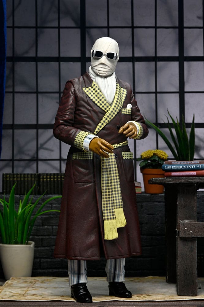 Universal Monsters Action Figure Ultimate Invisible Man (Kemp House) (Color) 18 cm - MangaShop.ro
