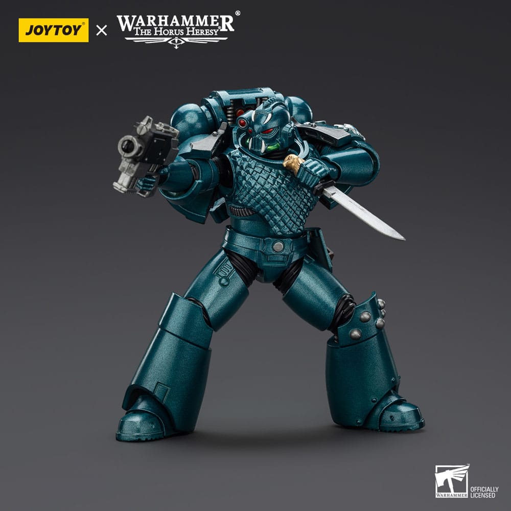 Warhammer The Horus Heresy Action Figure Alpha Legion Head hunter With Banestrike Combi-Bolter And Power Dagger 20 cm - MangaShop.ro