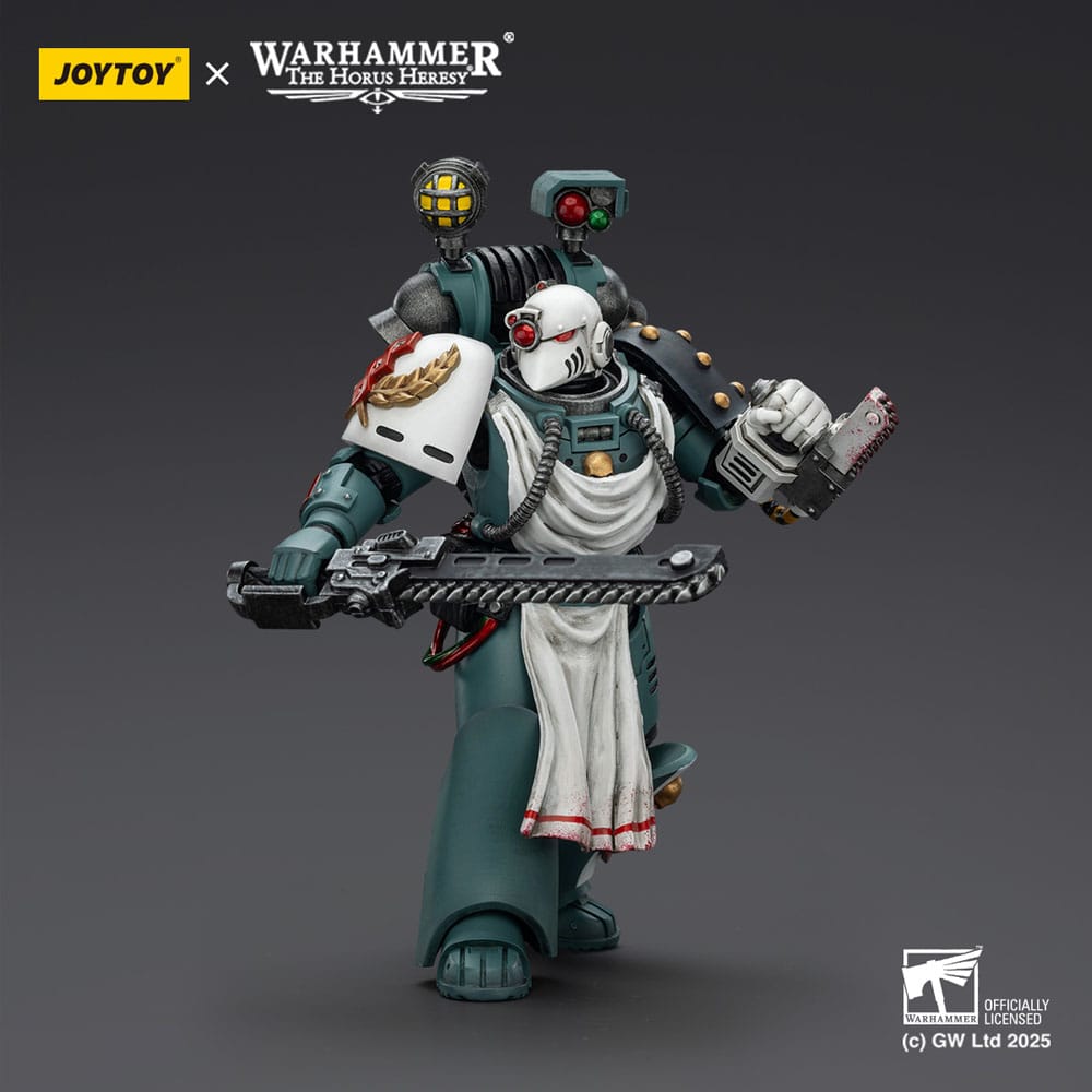 Warhammer 40,000: Sons of Horus Action Figure Legion Apothecary 12 cm - MangaShop.ro