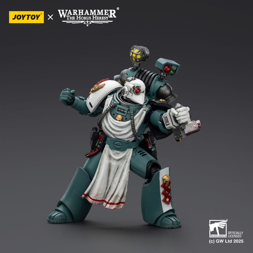 Warhammer 40,000: Sons of Horus Action Figure Legion Apothecary 12 cm - MangaShop.ro