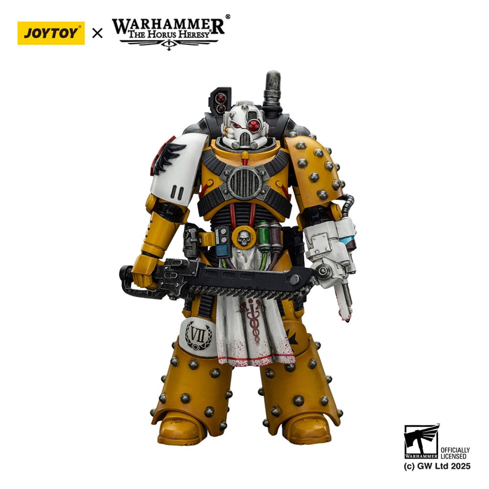 Warhammer 40,000: imperial Fists Action Figure Legion Apothecary 12 cm - MangaShop.ro
