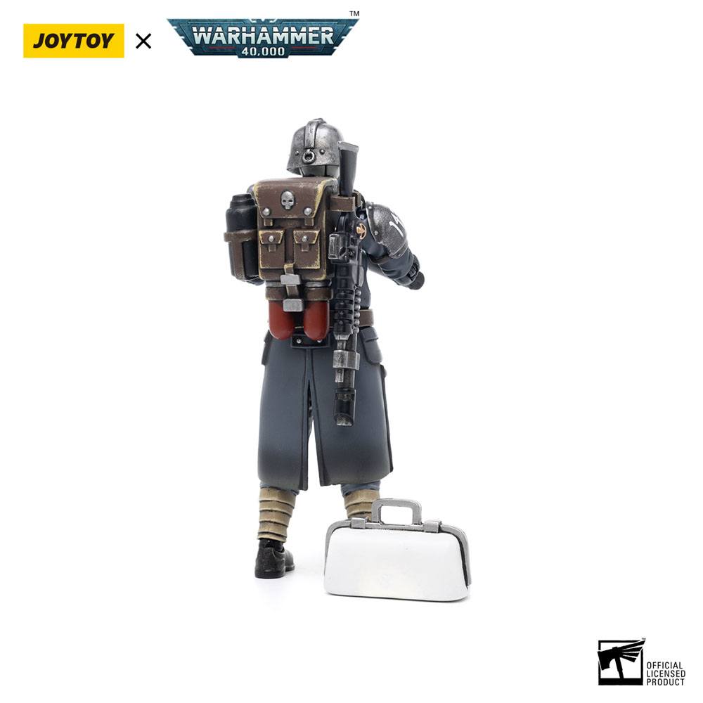 Warhammer 40k Action Figure 1/18 Death Korps of Krieg Veteran Squad Guardsman Medic 10 cm - MangaShop.ro