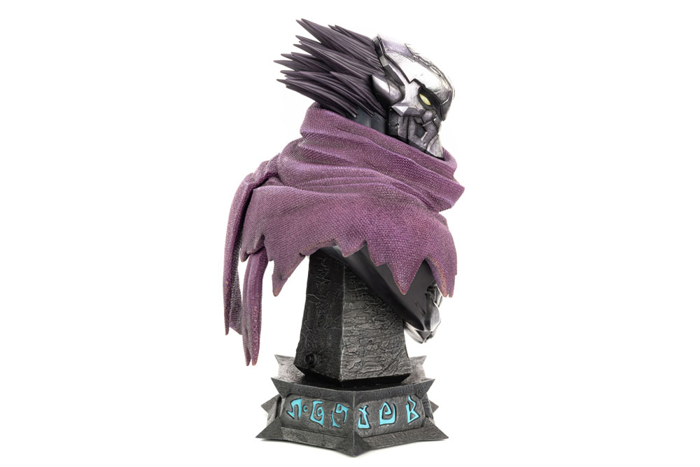 Darksiders Grand Scale Bust Strife 37 cm - MangaShop.ro