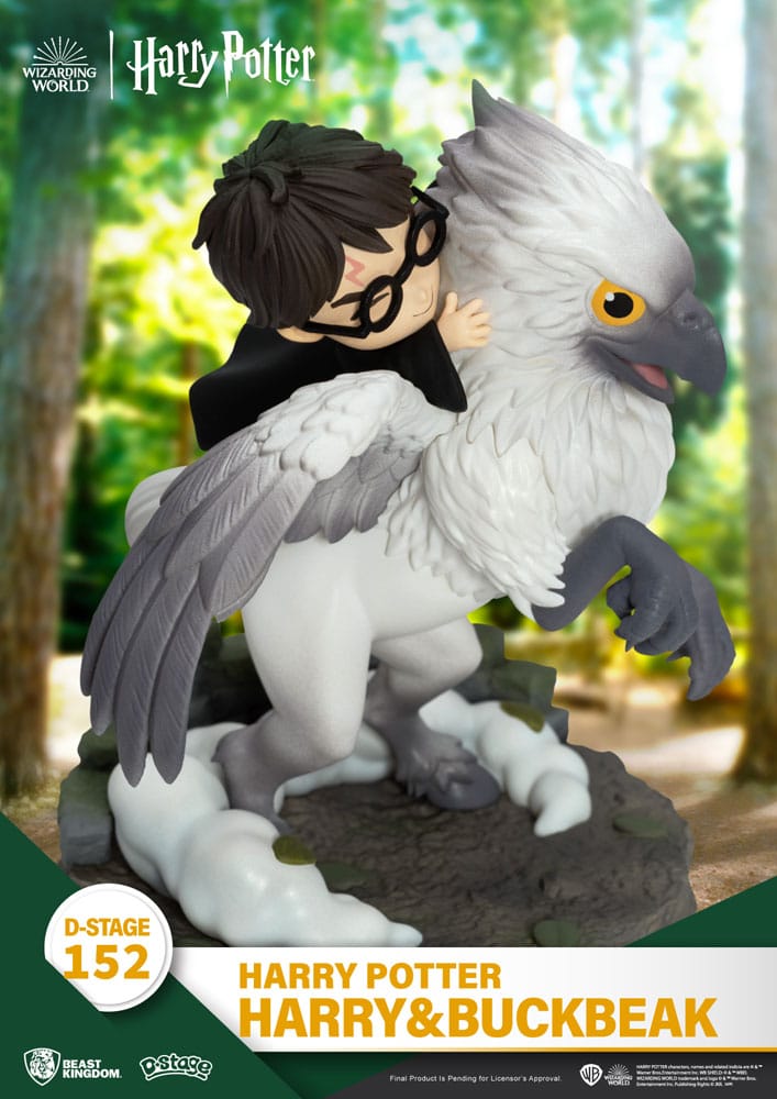 Harry Potter D-Stage PVC Diorama Harry & Buckbeak 16 cm - MangaShop.ro
