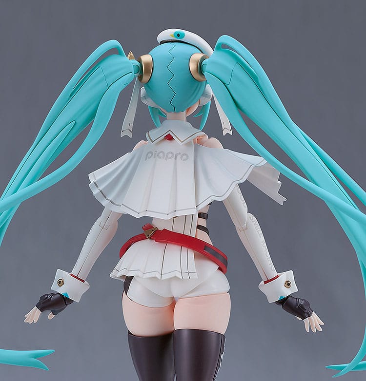 Hatsune Miku GT Project Plamatea Plastic Model Kit Racing Miku: 2023 Ver. 15 cm - MangaShop.ro