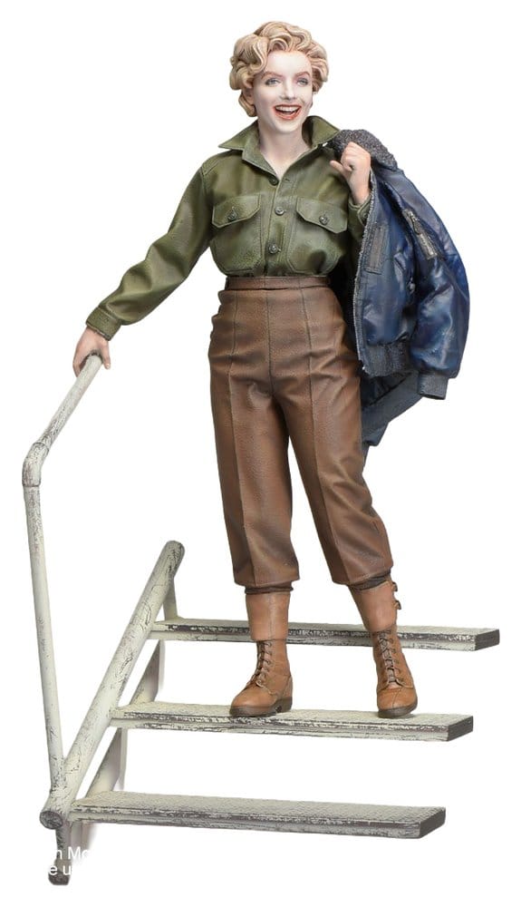 Marilyn Monroe Plastic Model Kit 1/8 (Reproduction) 26 cm - MangaShop.ro