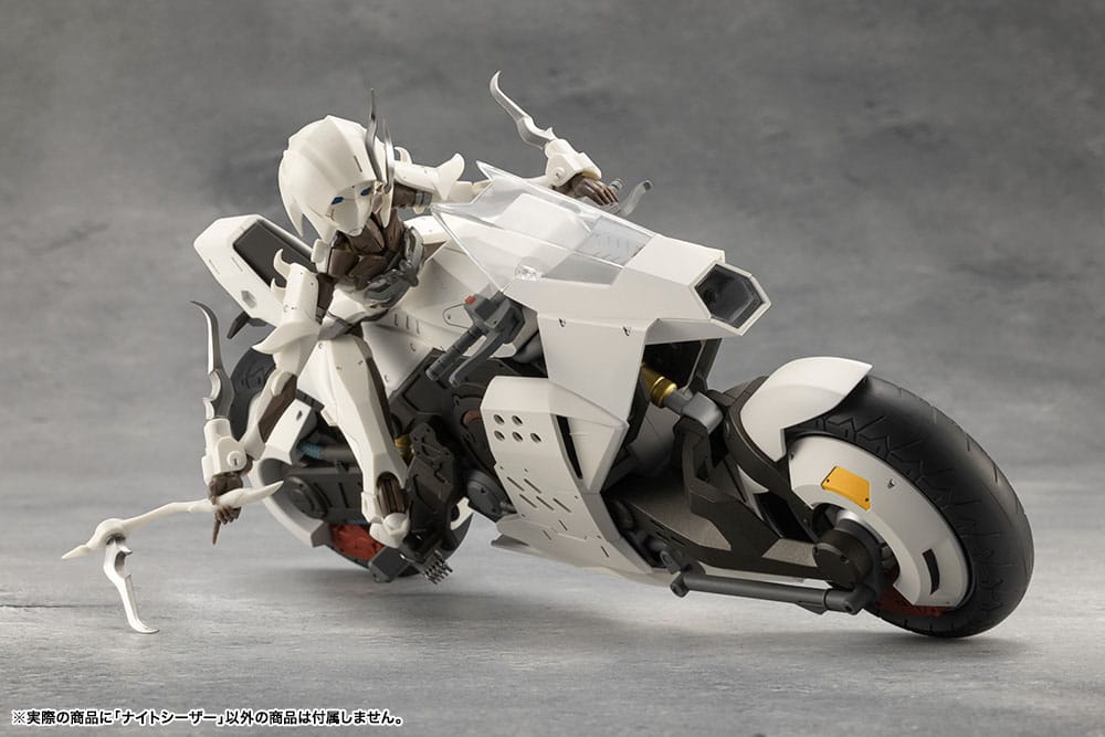 Megalomaria Unlimited Universe Model Kit Night Czar 25 cm - MangaShop.ro