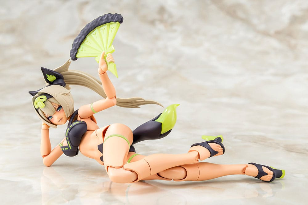 Megami Device Plastic Model Kit 1/1 Asra Tamamonomae Utage 14 cm - MangaShop.ro