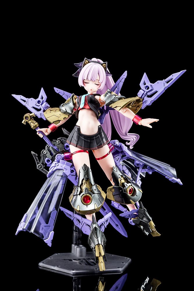 Megami Device Plastic Model Kit 1/1 Buster Doll Paladin Darkness Claw 17 cm - MangaShop.ro