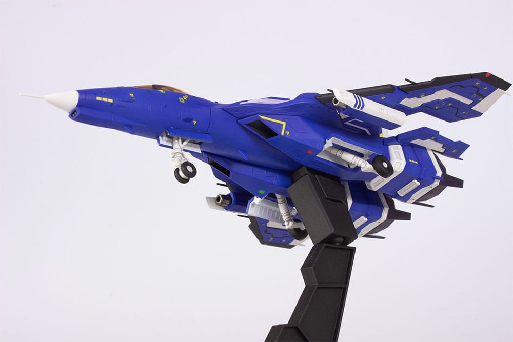 Raiden V Director's Cut Plastic Model Kit 1/100 FT-00004A Azuma 2P Color Ver. 18 cm - MangaShop.ro