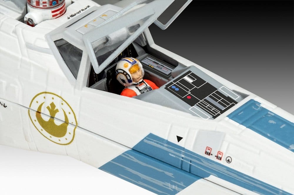 Star Wars The Mandalorian and Grogu Revell Model Kit 1/57 New Republic X-Wing Fighter 22 cm - MangaShop.ro