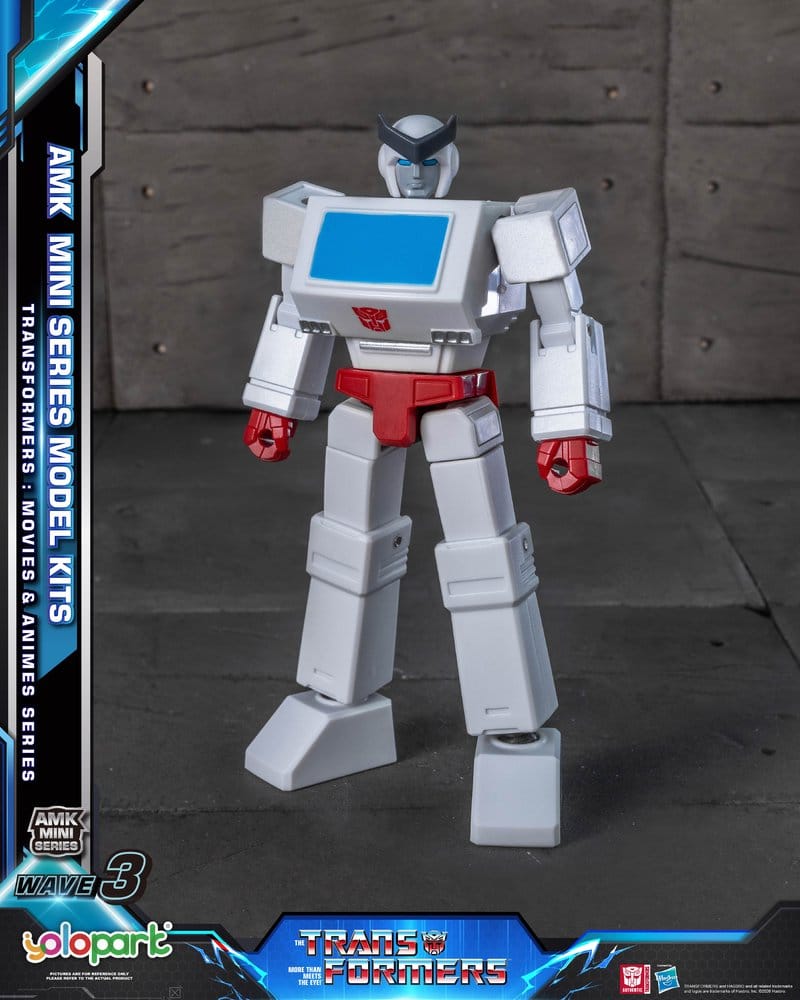 Transformers Generation One AMK Mini Series Plastic Model Kit Wave 3 Ratchet G1 11 cm - MangaShop.ro