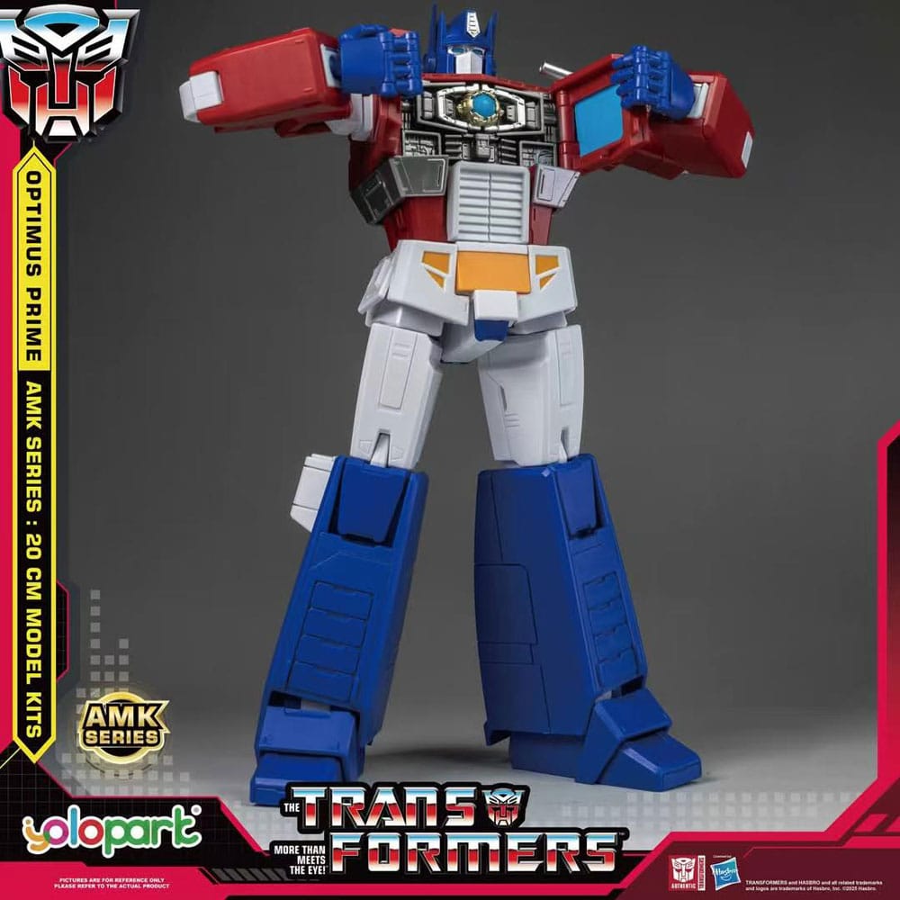 Transformers Generation One AMK Series Plastic Model Kit Optimus Prime 20 cm - MangaShop.ro