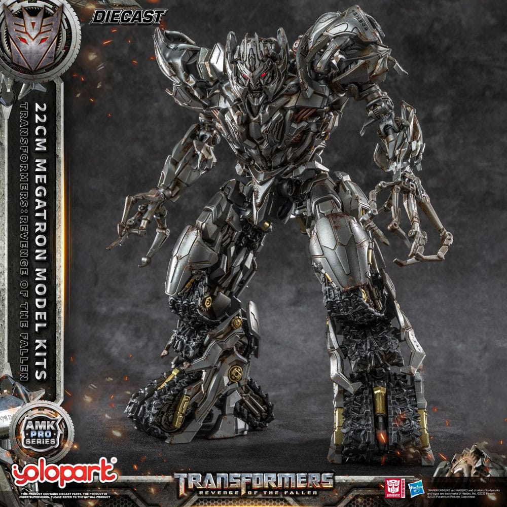 Transformers: Revenge of the Fallen AMK Pro Series Plastic Model Kit Megatron (Oversea Version) 22 cm - MangaShop.ro