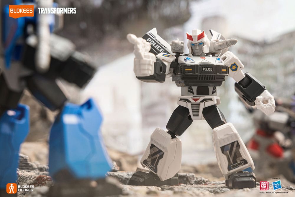Transformers Blokees Plastic Model Kit Galaxy Version 01 Roll Out Assortment (9) - MangaShop.ro