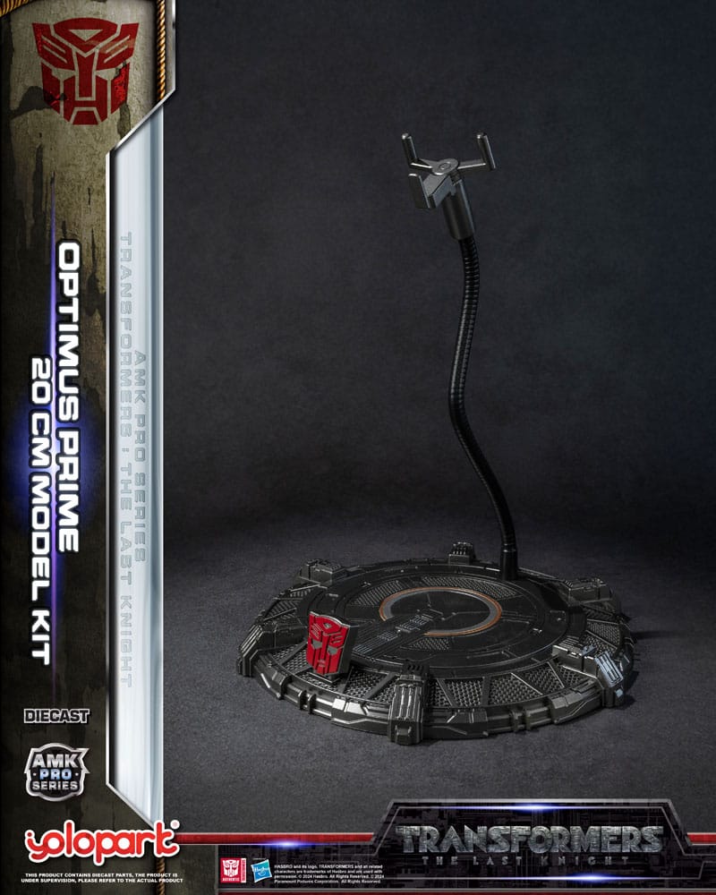 Transformers: The Last Knight AMK Pro Series Plastic Model Kit Optimus Prime (Oversea Version) 20 cm - MangaShop.ro