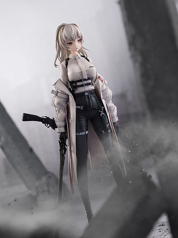 A-Z: PVC Statue 1/7 F01 25 cm - MangaShop.ro