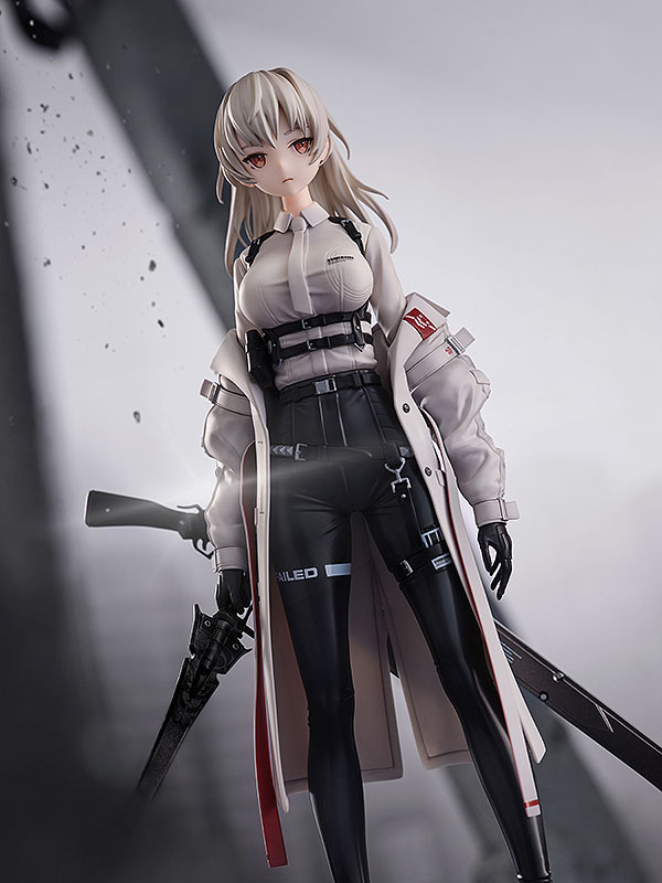 A-Z: PVC Statue 1/7 F01 25 cm - MangaShop.ro
