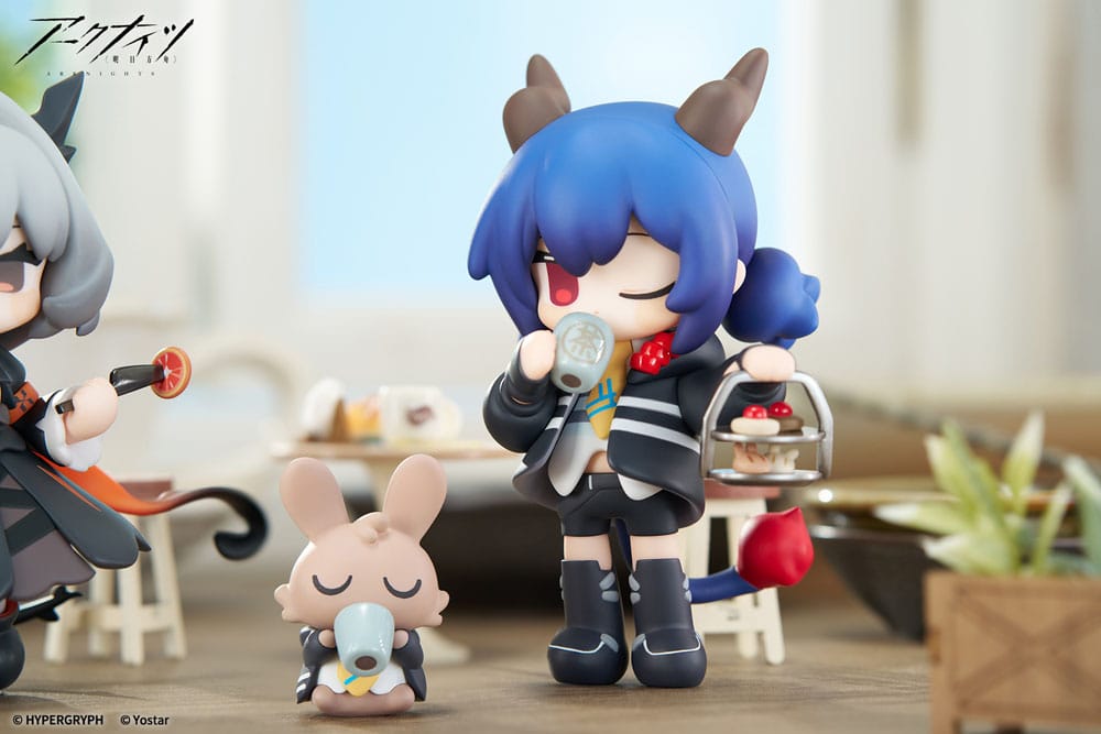 Arknights Would You Like A Dessert? Mini Series PVC Statue Ch'en 11 cm - MangaShop.ro