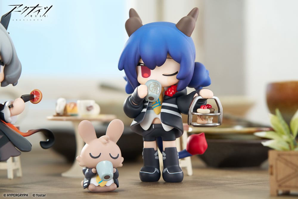 Arknights Would You Like A Dessert? Mini Series PVC Statue Ch'en 11 cm - MangaShop.ro