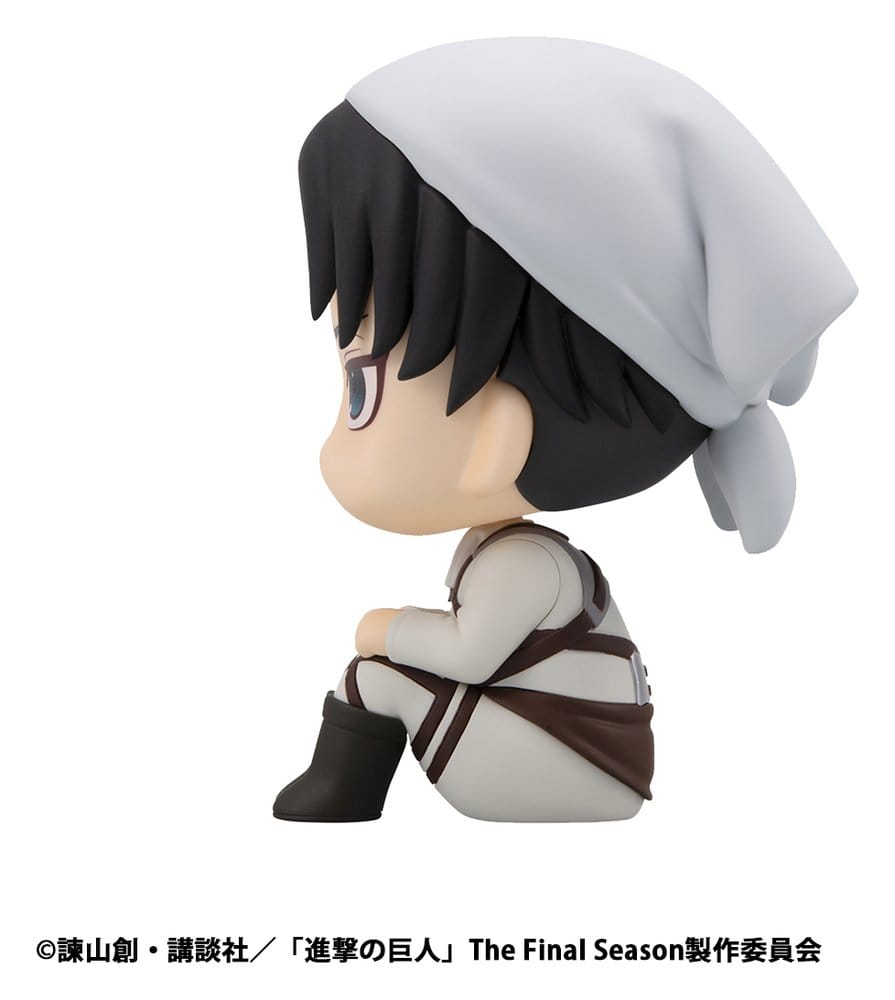 Attack on Titan Look Up PVC Statue Levi Cleaning up Ver. 11 cm - MangaShop.ro