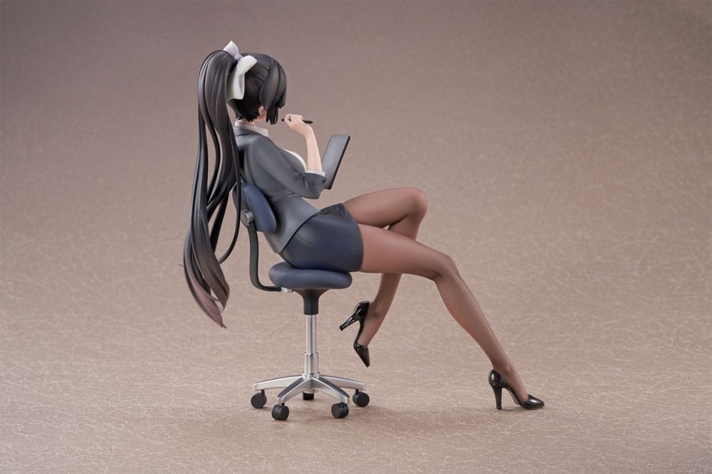 Azur Lane PVC Statue 1/6 Takao Ofiice Lady Ver. 18 cm - MangaShop.ro