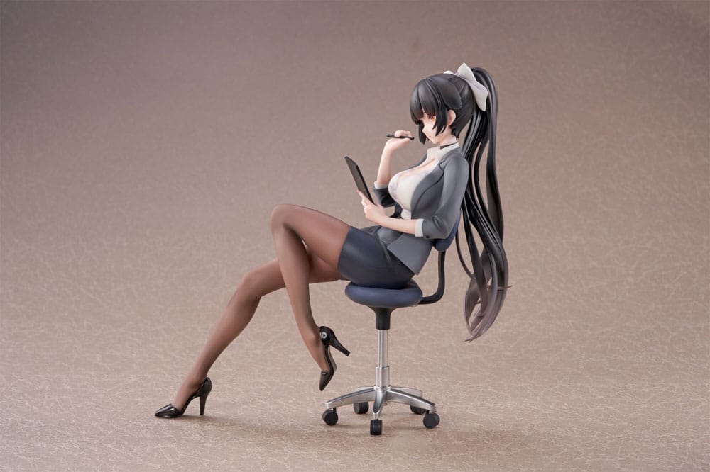 Azur Lane PVC Statue 1/6 Takao Ofiice Lady Ver. 18 cm - MangaShop.ro