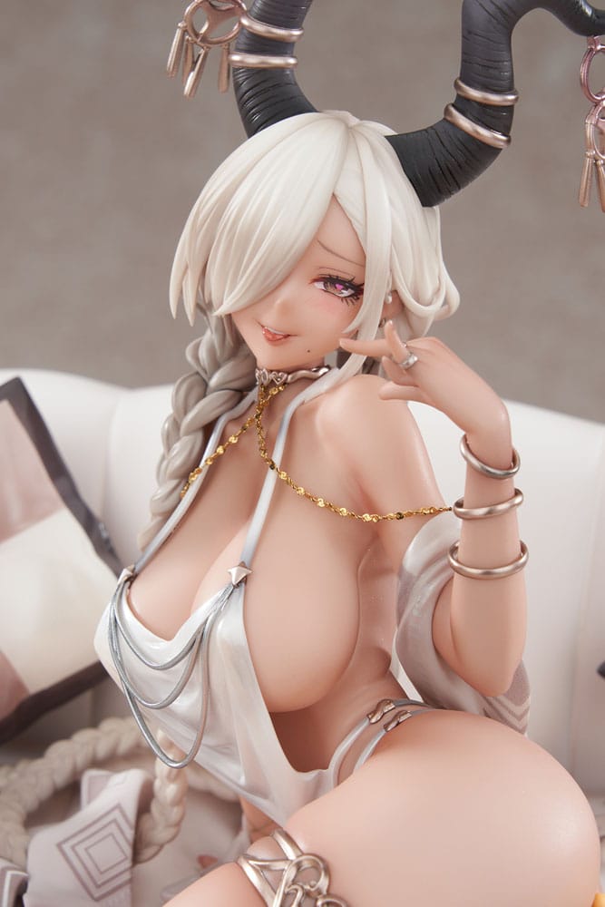 Azur Lane PVC Statue 1/7 Owari Shimmering Forsythia Ver. 17 cm - MangaShop.ro