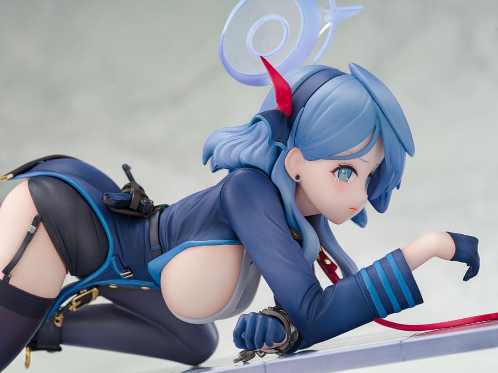 Blue Archive PVC Statue 1/7 Ako Memorial Lobby Ver. 23 cm - MangaShop.ro