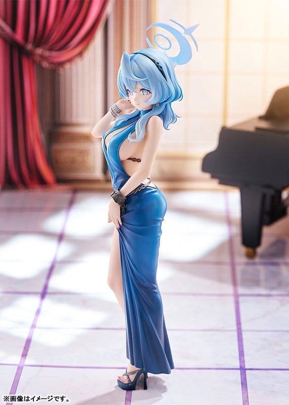 Blue Archive PVC Statue 1/7 Ako (Dress) 25 cm - MangaShop.ro