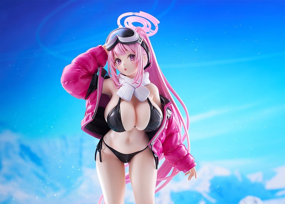 Blue Archive PVC Figure 1/7 Eimi (Swimsuit) 26 cm - MangaShop.ro