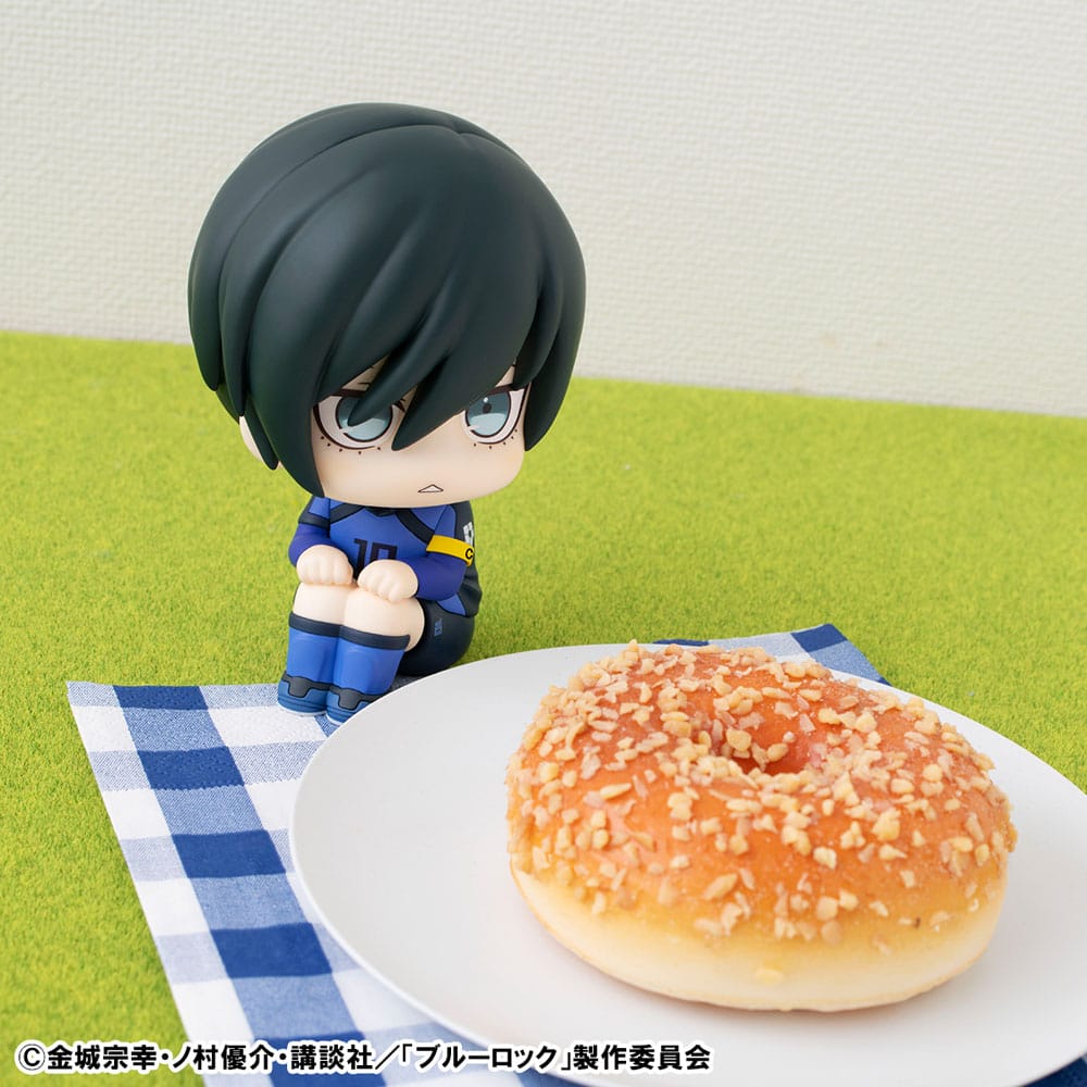 Blue Lock Look Up PVC Statue Rin Itoshi Japanese National Player Match Ver. 11 cm - MangaShop.ro