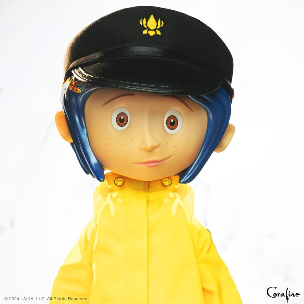 Coraline Supersize Vinyl Action Figure Coraline (Button Eyes) 40 cm - MangaShop.ro