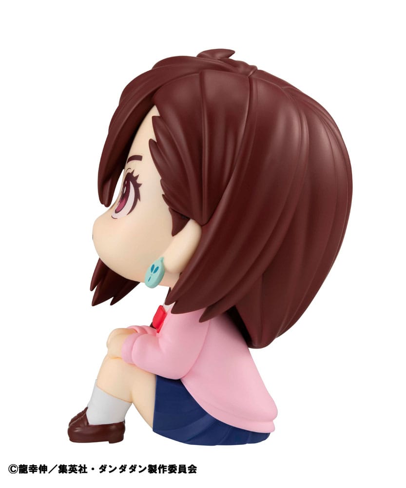 Dandadan Look Up PVC Statue Momo 11 cm - MangaShop.ro