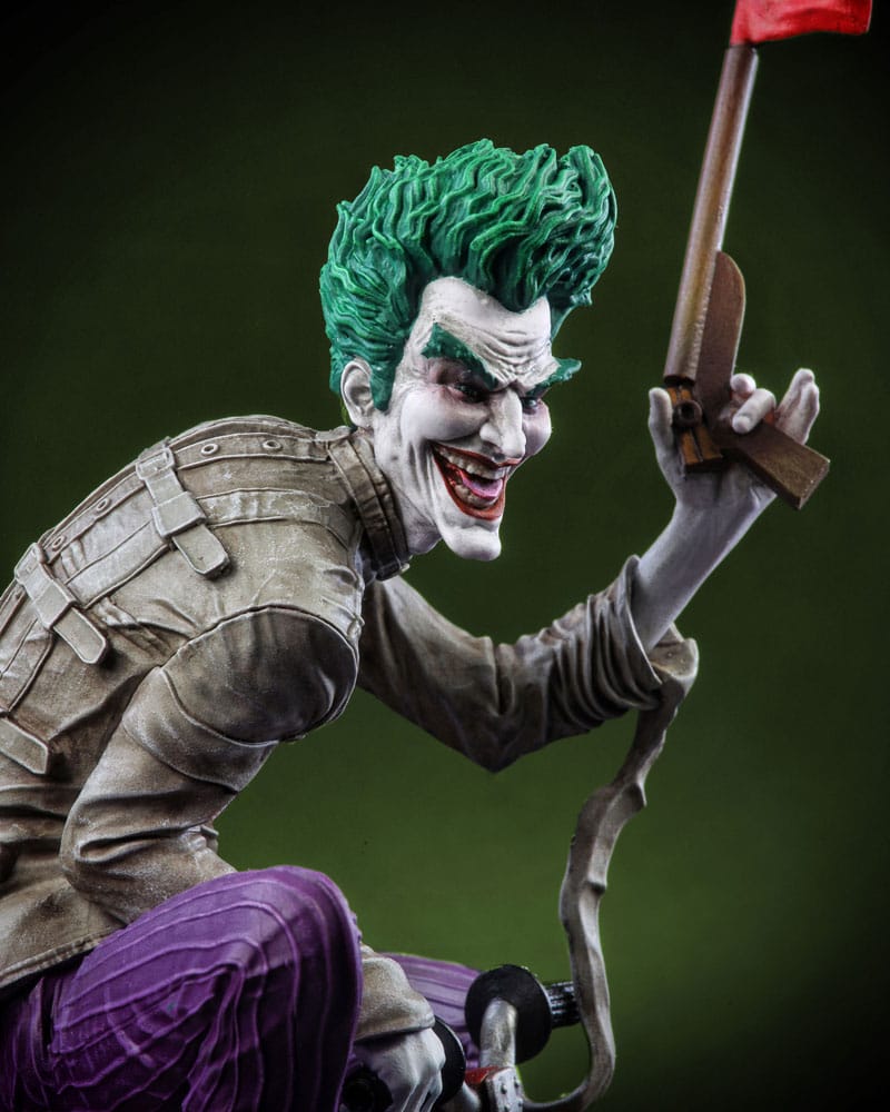 DC Direct Resin Statue 1/10 The Joker: Purple Craze - The Joker by Andrea Sorrentino 18 cm - MangaShop.ro