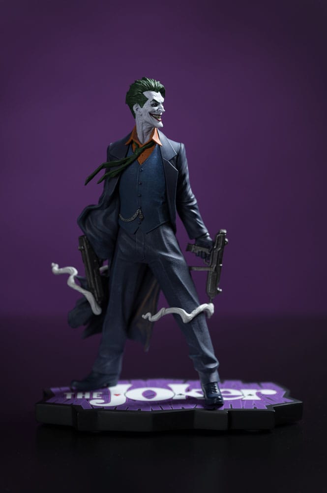 DC Direct Statue 1/10 The Joker Purple Craze: The Joker by Gabriele Dell'Otto Limited Edition 19 cm - MangaShop.ro