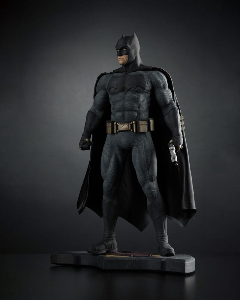 Batman v Superman: Dawn of Justice Statue 1/6 Batman 32 cm - MangaShop.ro