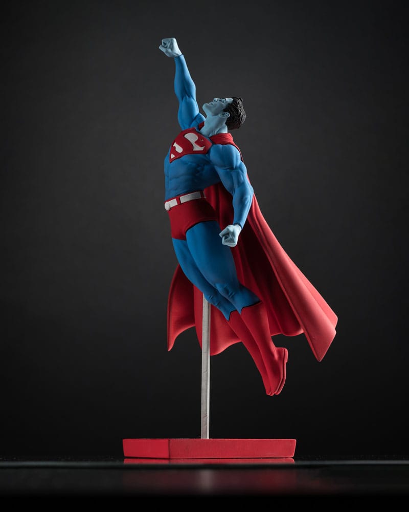DC Direct Statue 1/10 Superman Red and Blue: Superman by Gary Frank Limited Edition 26 cm - MangaShop.ro