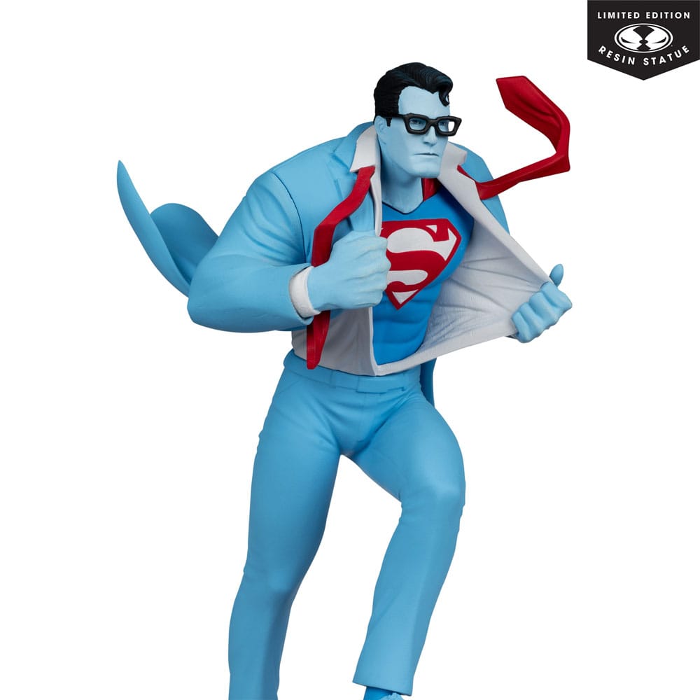 DC Direct Statue 1/10 Superman Red and Blue: Superman by Clayton Henry Limited Edition 16 cm - MangaShop.ro